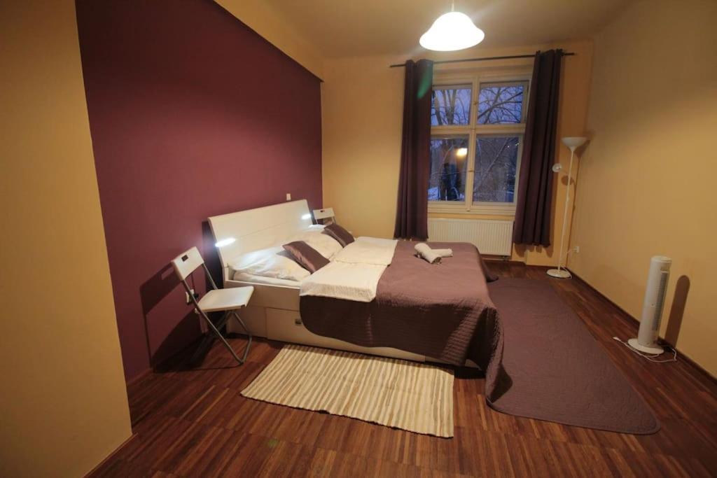 2 Bedrooms Close Vysehrad - Congress Centrum * Прага